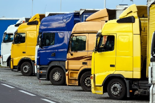 Vendita autocarri in ripresa, in calo quella degli autobus